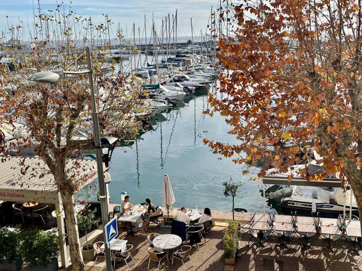 Le Petit Pinson Meerblick Port โกลเฟอ-จวน ภายนอก รูปภาพ